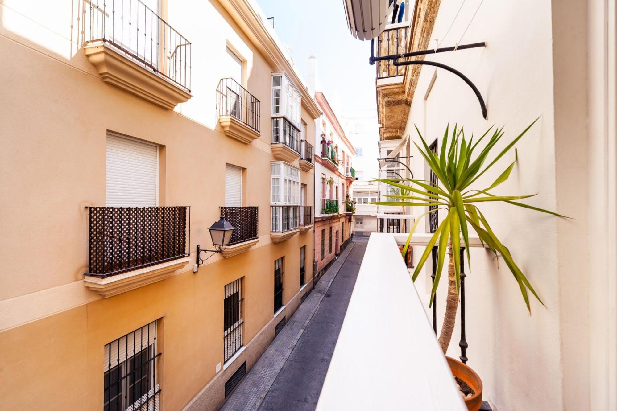 Alojamientos Cadiz Sol 1 Derecha المظهر الخارجي الصورة
